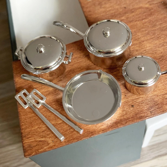 1:12 Smeg Cookware Set Pots and Pans Dollhouse Miniature 3D STL PRINT File  Instant Download (Download Now) 